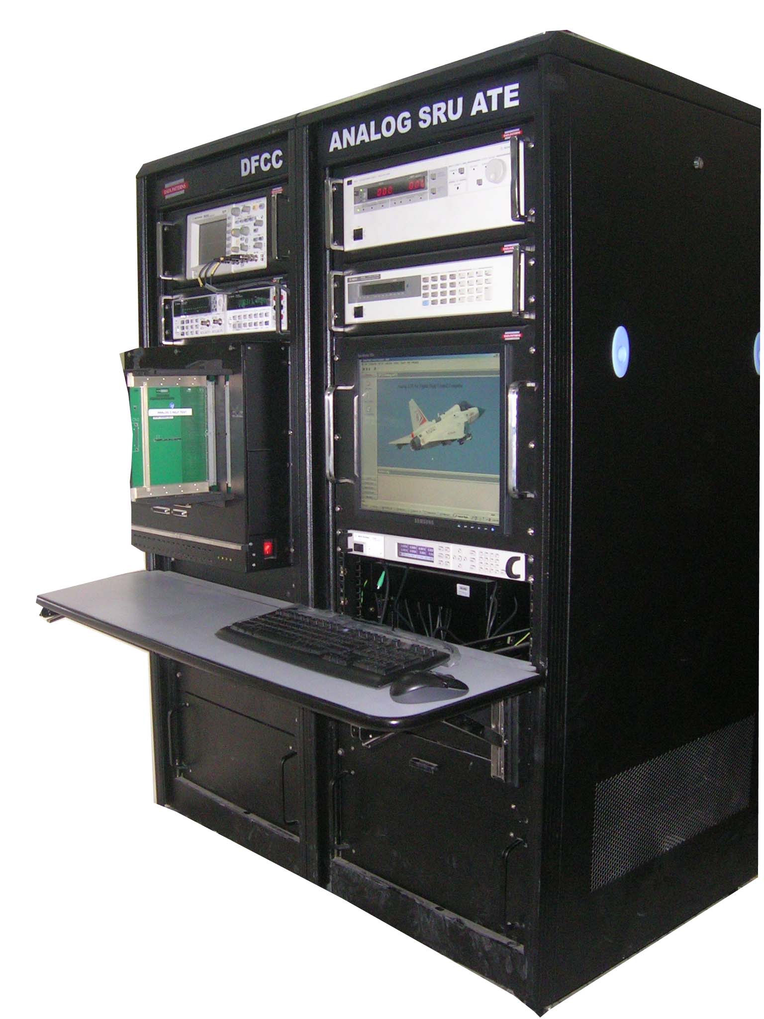 Computer control. Аналоговый компьютер. АВМ компьютер. Цифровые панели управления со встроенной вычислительной машиной. Персональный аналоговый компьютер.
